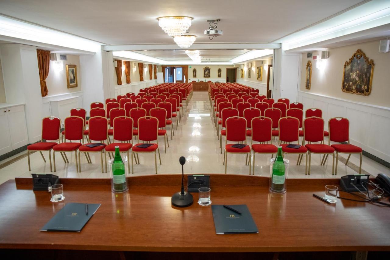 Bel Sito Hotel Due Torri Manocalzati Екстер'єр фото