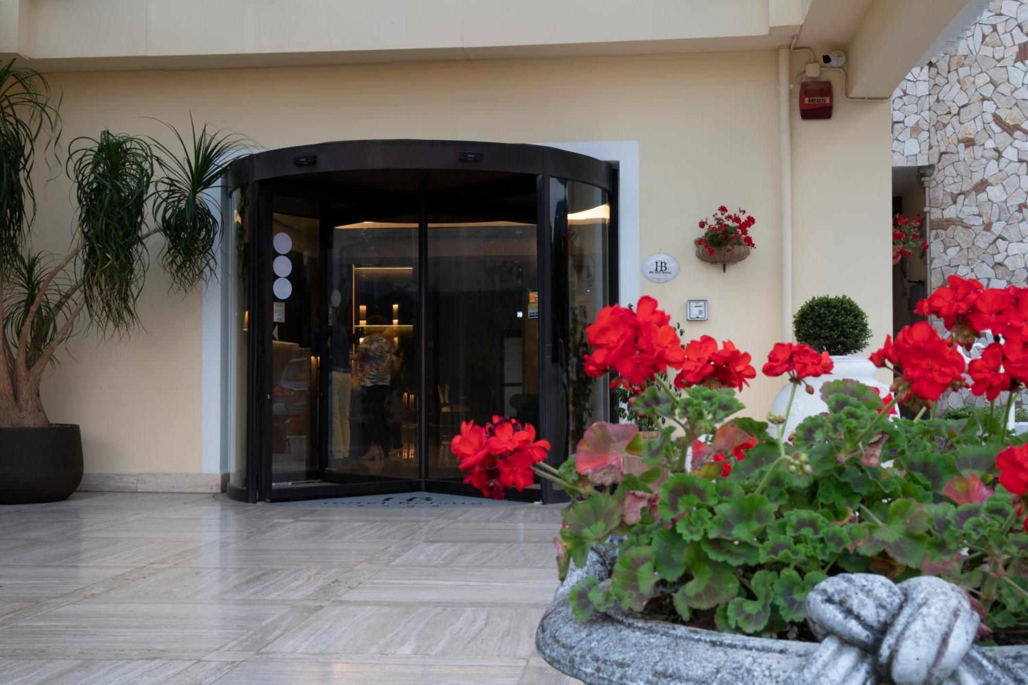 Bel Sito Hotel Due Torri Manocalzati Екстер'єр фото