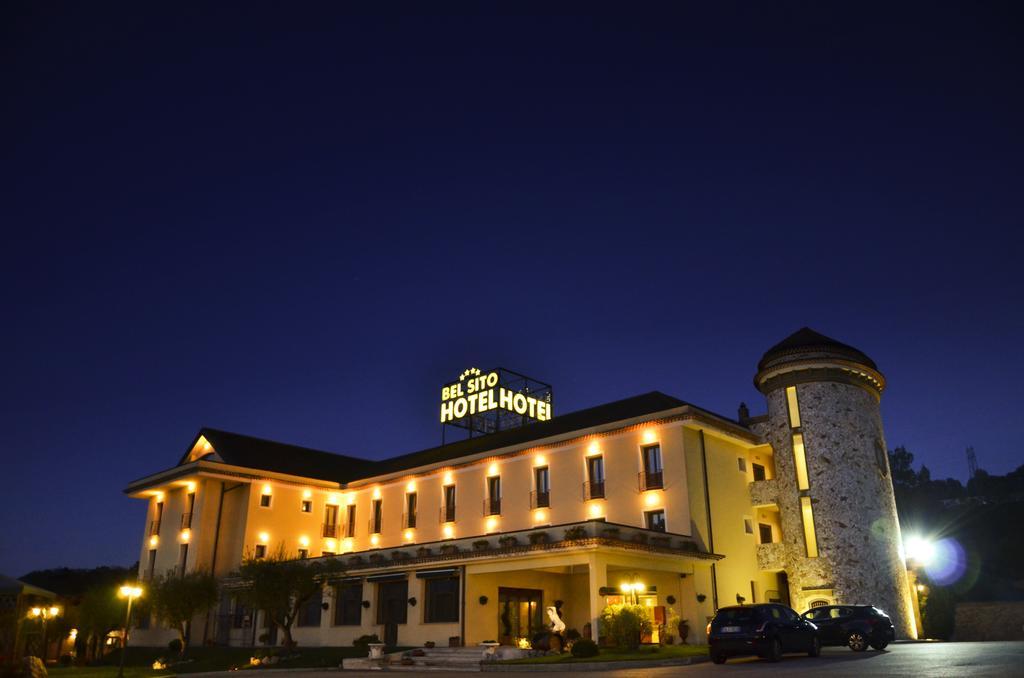 Bel Sito Hotel Due Torri Manocalzati Екстер'єр фото